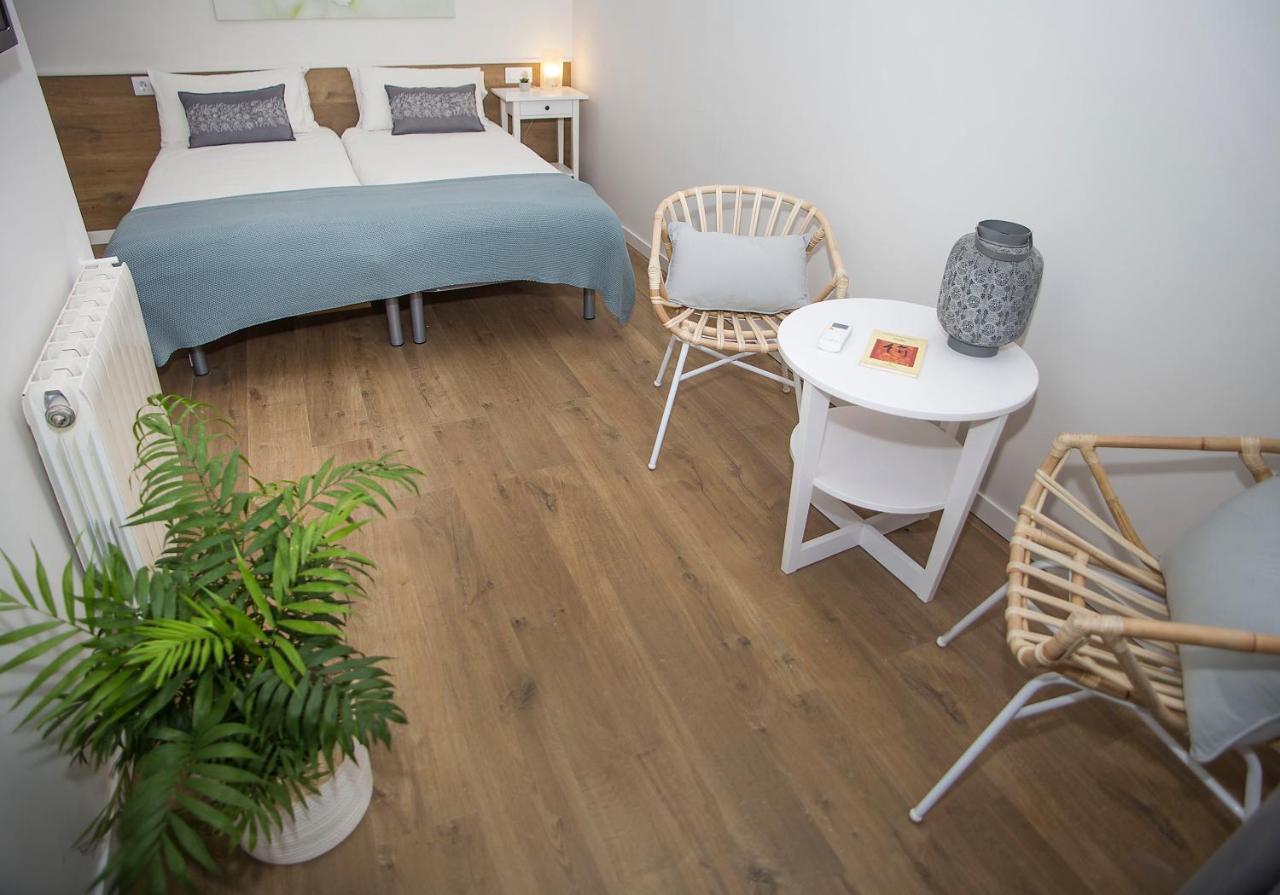 Mai & Maud Ronda Apartment Barcelona Exterior photo